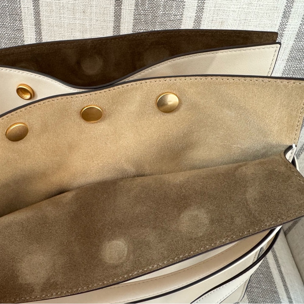 Tory Burch Cream and Tan Leather Shoulder Bag with Gold Hardware - Picture 15 of 16